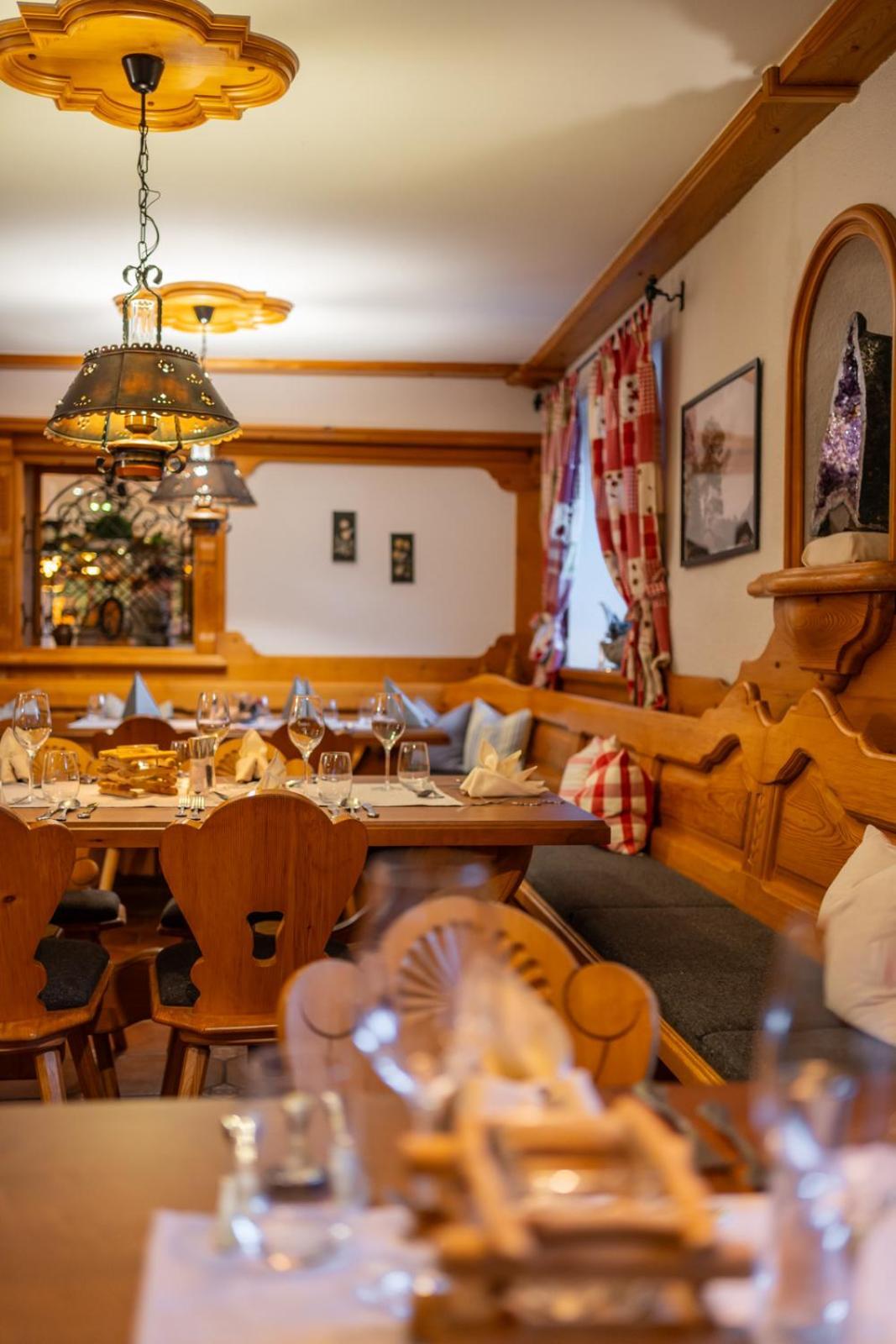 Wander- Und Wellnesshotel Kanzler Bad Mitterndorf Exterior photo
